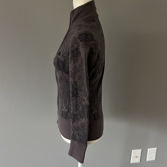 The North Face Gray and Black Wool Blend Floral Zip Up Sweatshirt - Picture 4 of 9